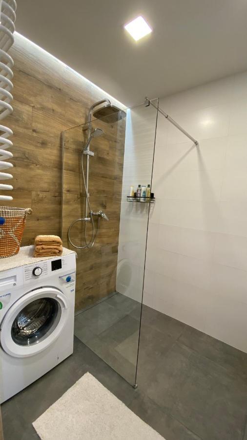 Apartament Plaza Park Przemyśl Exteriör bild